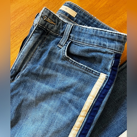 Joe’s Jeans Ultra High Rise Skinny with Side Stripes in Tessa wash - Picture 2 of 7
